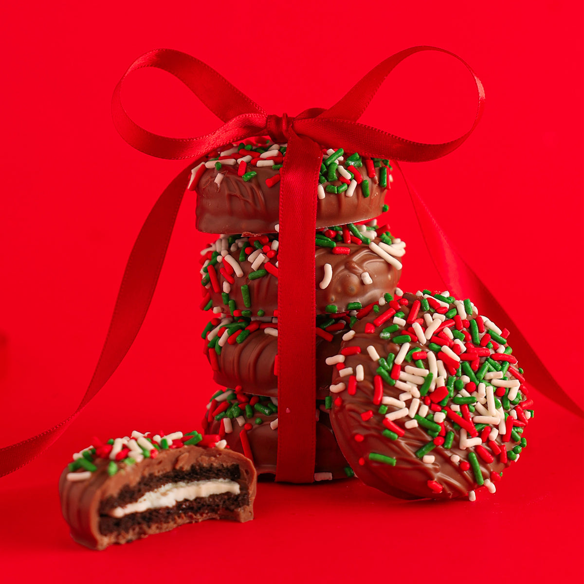 Holiday Sandwich Cookies